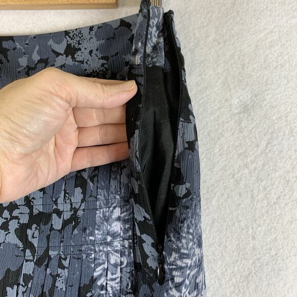 Ann Taylor Womens 100% Silk Floral Midi Skirt Sz 0 Dark Romantic Pleated Office - Picture 9 of 13